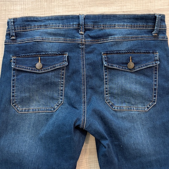 One 5 One Mid-Rise Capris Size 10/30 One Five One - Picture 5 of 6